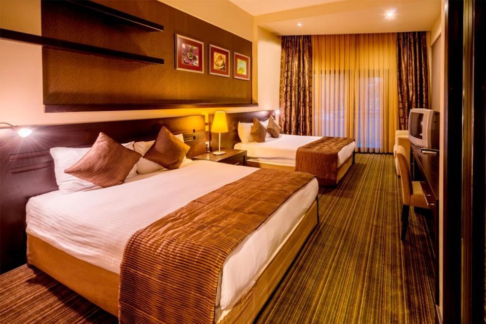 Vuni Palace Luxury Resort & Beach & Casino Kyrenia  Exteriör bild