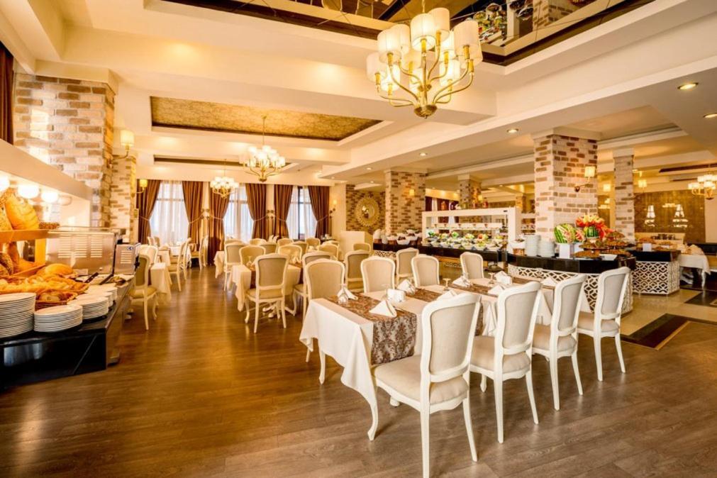 Vuni Palace Luxury Resort & Beach & Casino Kyrenia  Exteriör bild