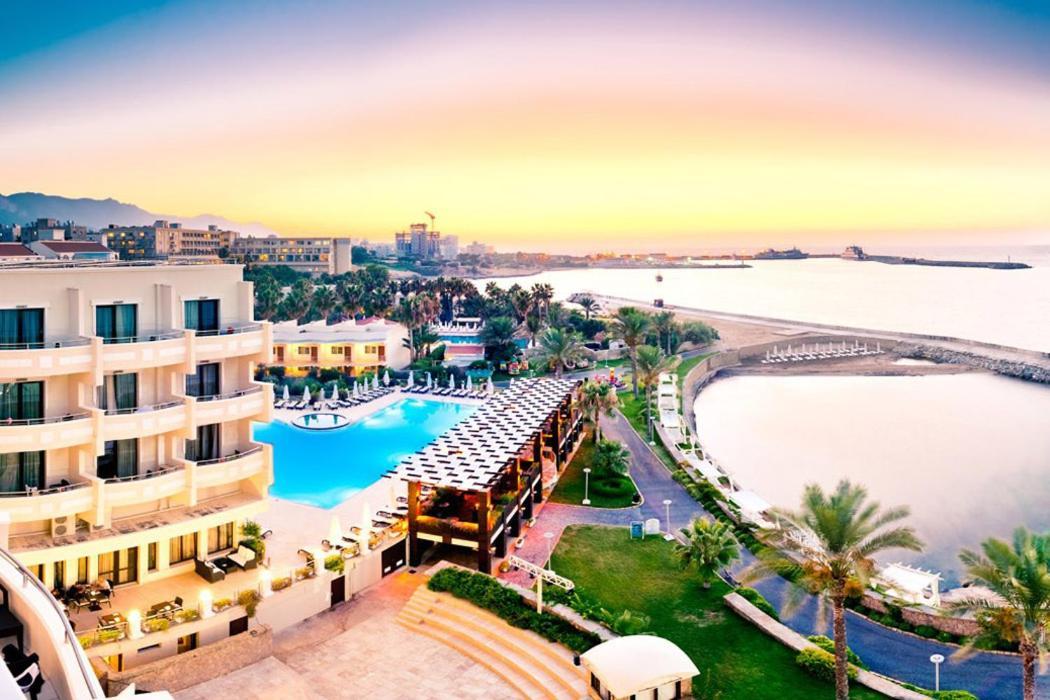 Vuni Palace Luxury Resort & Beach & Casino Kyrenia  Exteriör bild