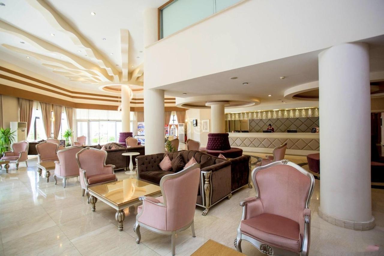 Vuni Palace Luxury Resort & Beach & Casino Kyrenia  Exteriör bild