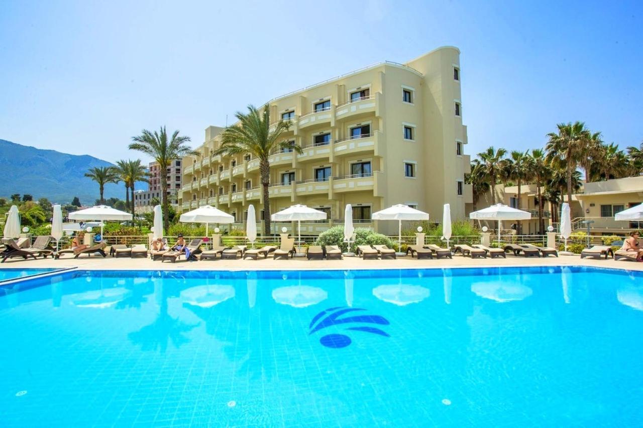 Vuni Palace Luxury Resort & Beach & Casino Kyrenia  Exteriör bild