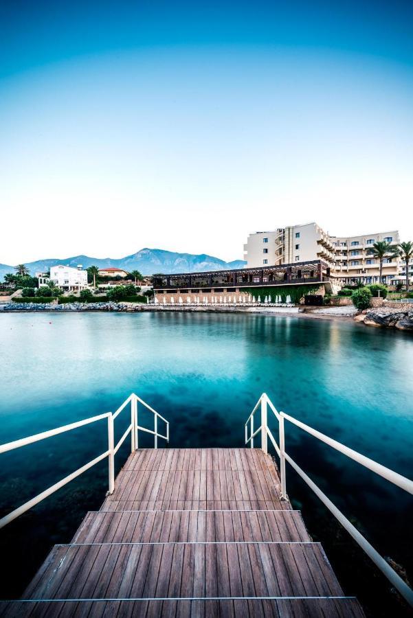 Vuni Palace Luxury Resort & Beach & Casino Kyrenia  Exteriör bild
